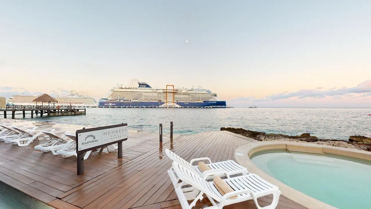Semesteranläggning (resort) Grand Park Royal Cozumel Hotell