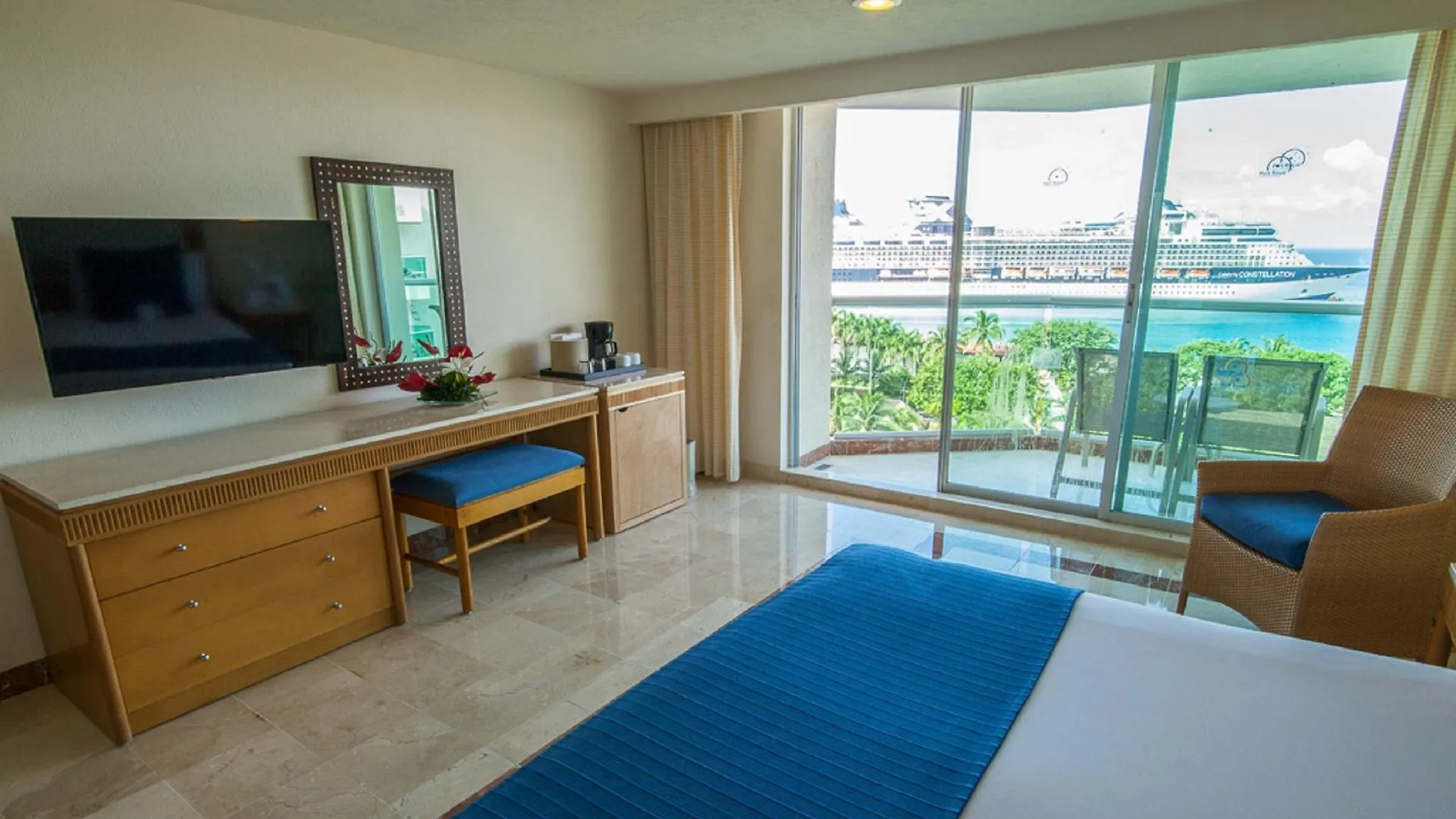 Grand Park Royal Cozumel Hotel Resort