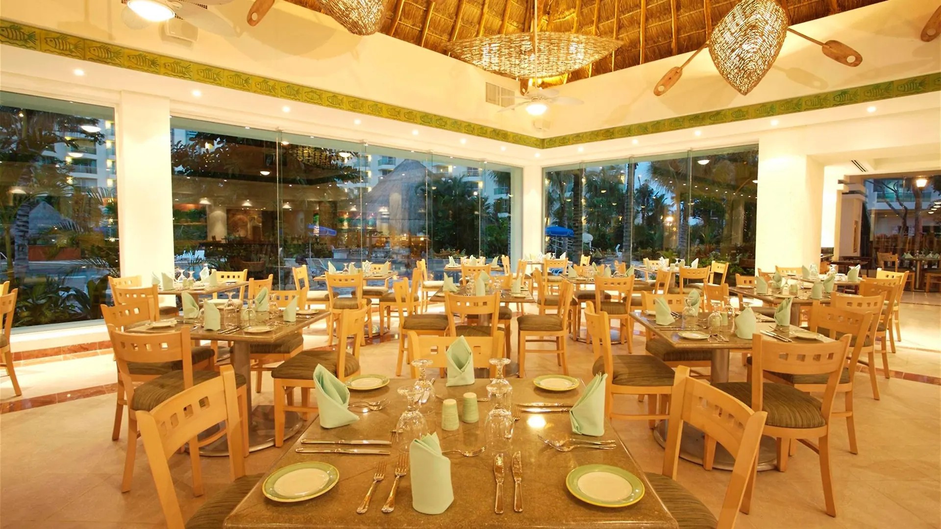 Resort Grand Park Royal Cozumel Hotel