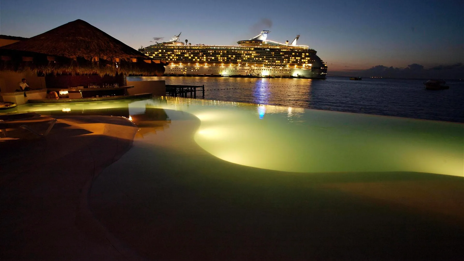Grand Park Royal Cozumel Hotel Resort